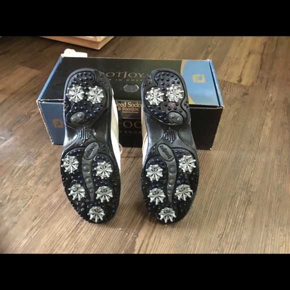 Footjoy women’s Golf shoes - Picture 3 of 3